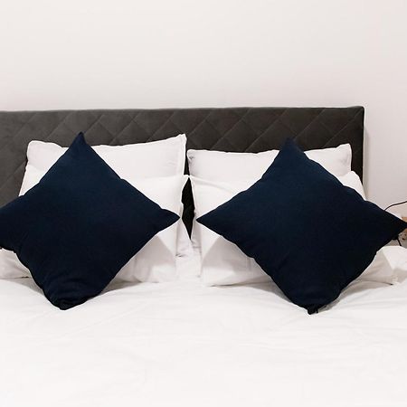 Oliver Street Apartment Віпава Екстер'єр фото